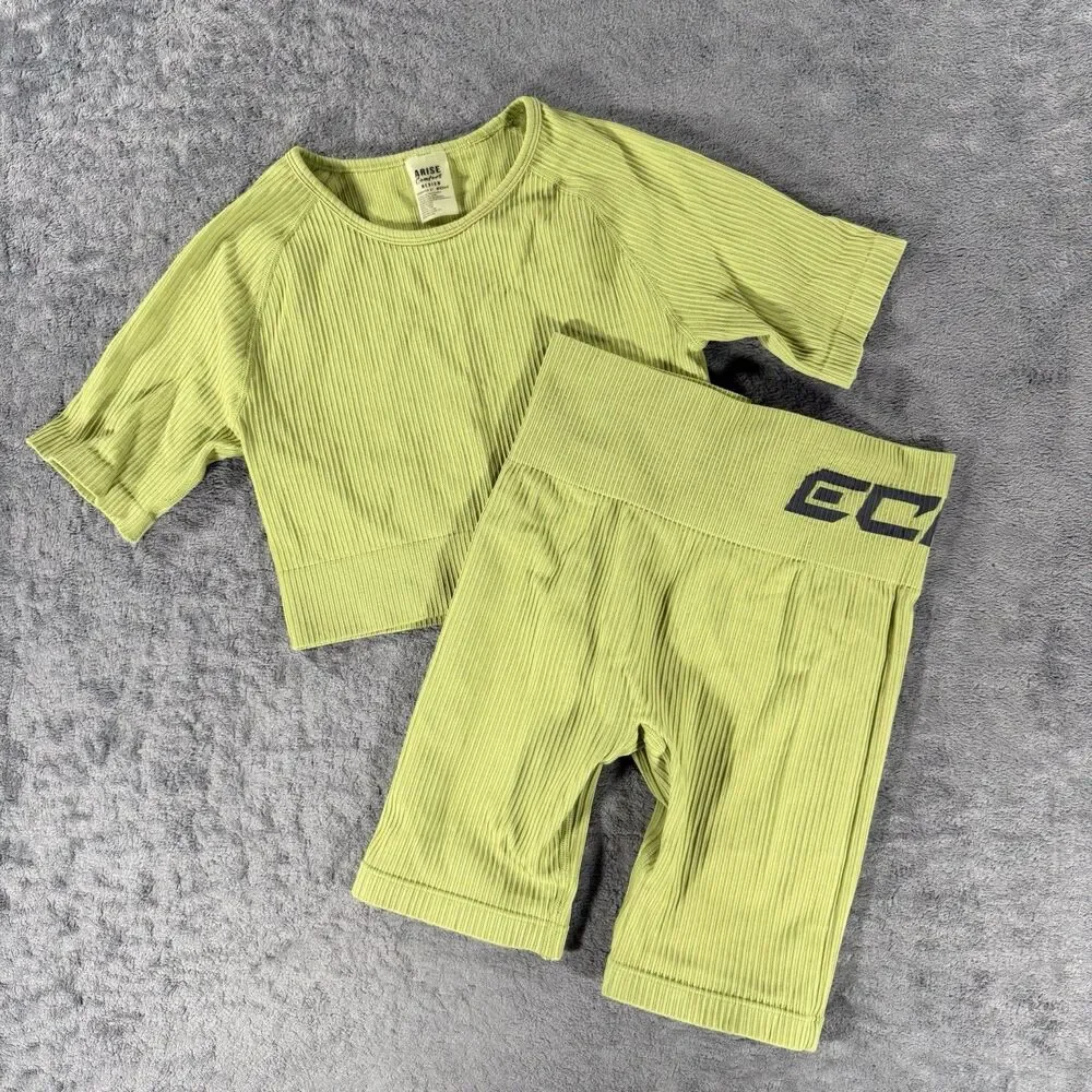 ECHT Arise Comfort Women’s Medium Green Ribbed Compression Set Top Biker Shorts